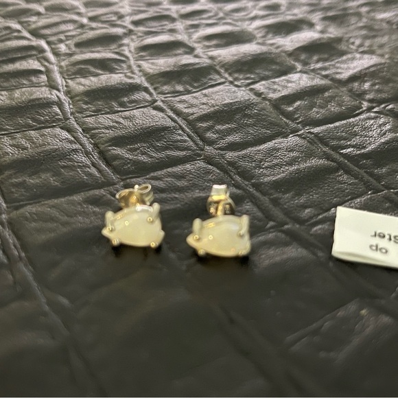 Sterling silver 925 Cabachon pear shaped opal earrings - Picture 2 of 7